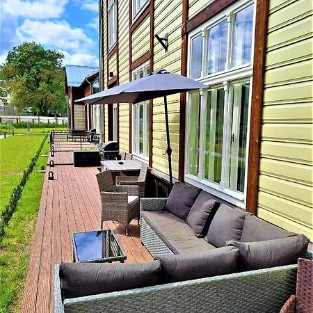 Emajoe Keeltekool Apartamento Tartu