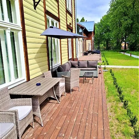 Emajoe Keeltekool Apartment Tartu