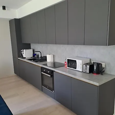 Emajoe Keeltekool Apartment