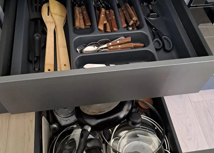 Daire Emajoe Keeltekool *